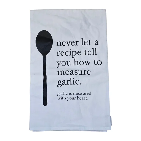 New With Tags Ruby's Rubbish Never Let a Recipe Tell ... Garlic White Tea Towel - Picture 1 of 6